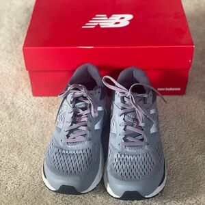 New Balance Women’s running shoe, size 11 new in box, grey and purple